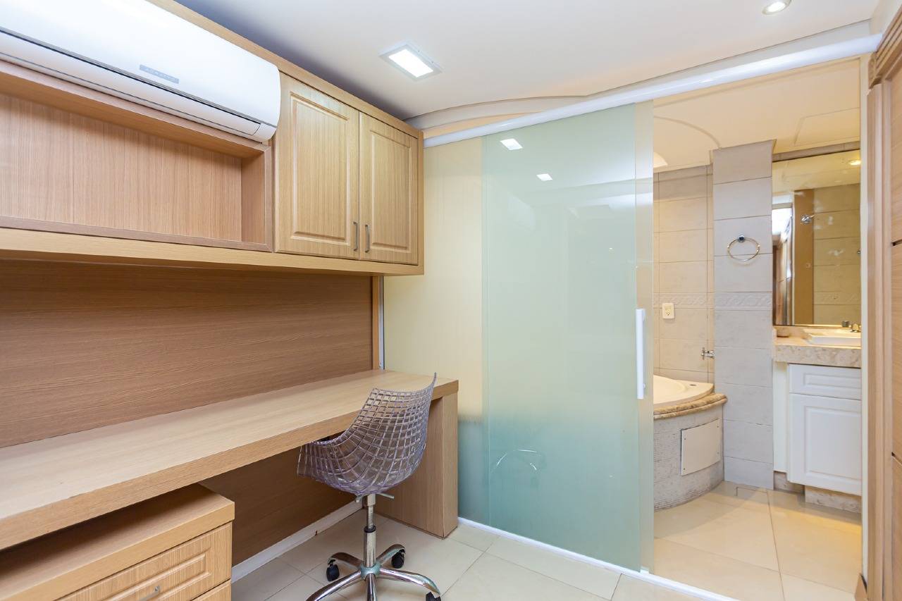 Foto do imóvel Apartamento de Frente para o Mar no Number One em Balneário Camboriú
