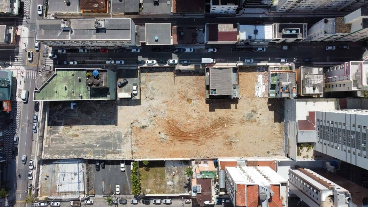 Foto do imóvel Apartamento Diferenciado na Planta com 04 suítes no Edifício Marena em Balneário Camboriú