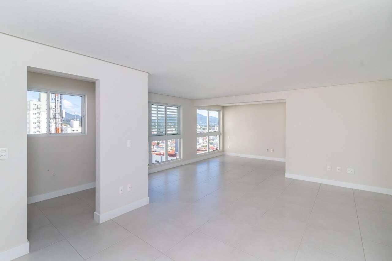 Foto do imóvel Apartamento á venda com 2 Suítes + Home Office em Balneário Camboriú no Edifício Sol da Manhã