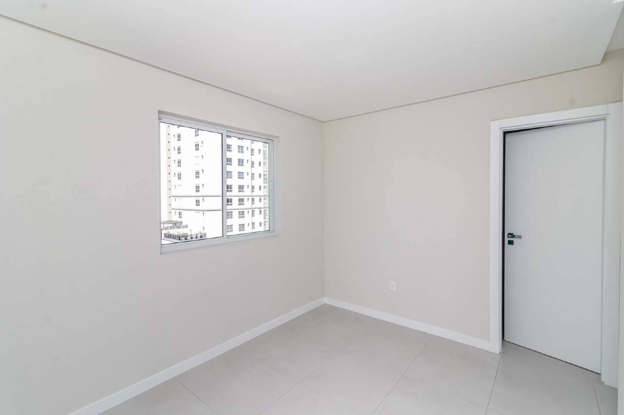 Foto do imóvel Apartamento á venda com 2 Suítes + Home Office em Balneário Camboriú no Edifício Sol da Manhã