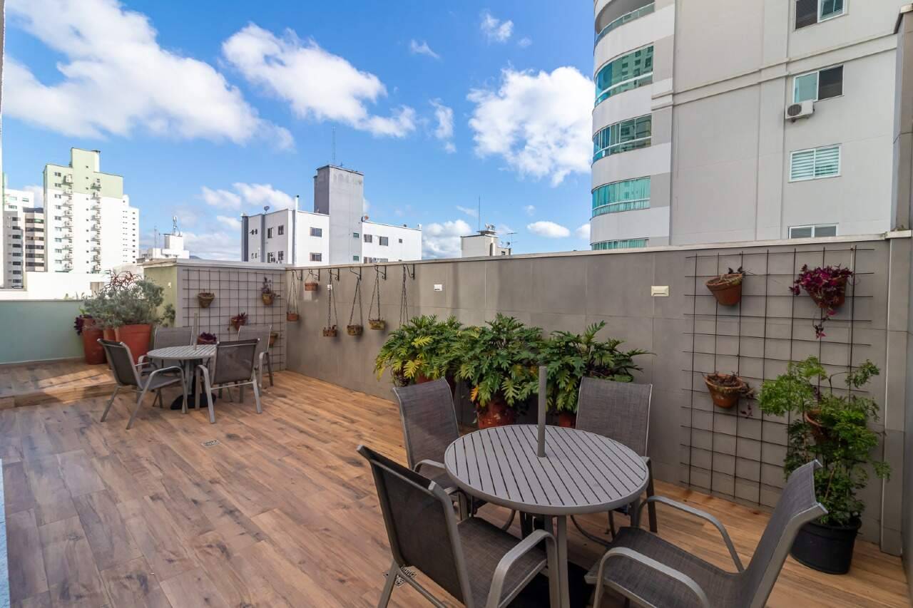 Foto do imóvel Apartamento á venda com 2 Suítes + Home Office em Balneário Camboriú no Edifício Sol da Manhã