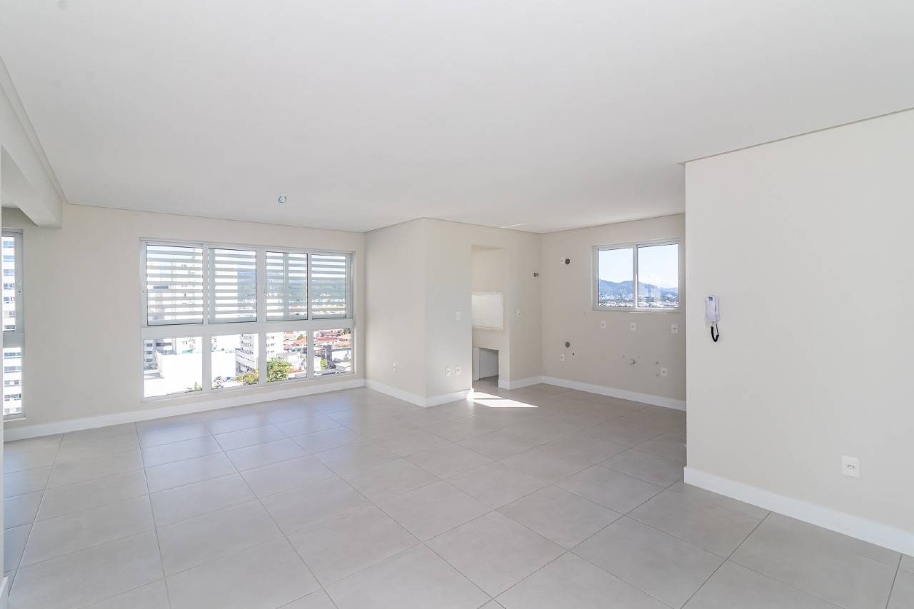 Apartamento com 2 suítes no edifício Sol da Manhã no Centro, Balneário Camboriú