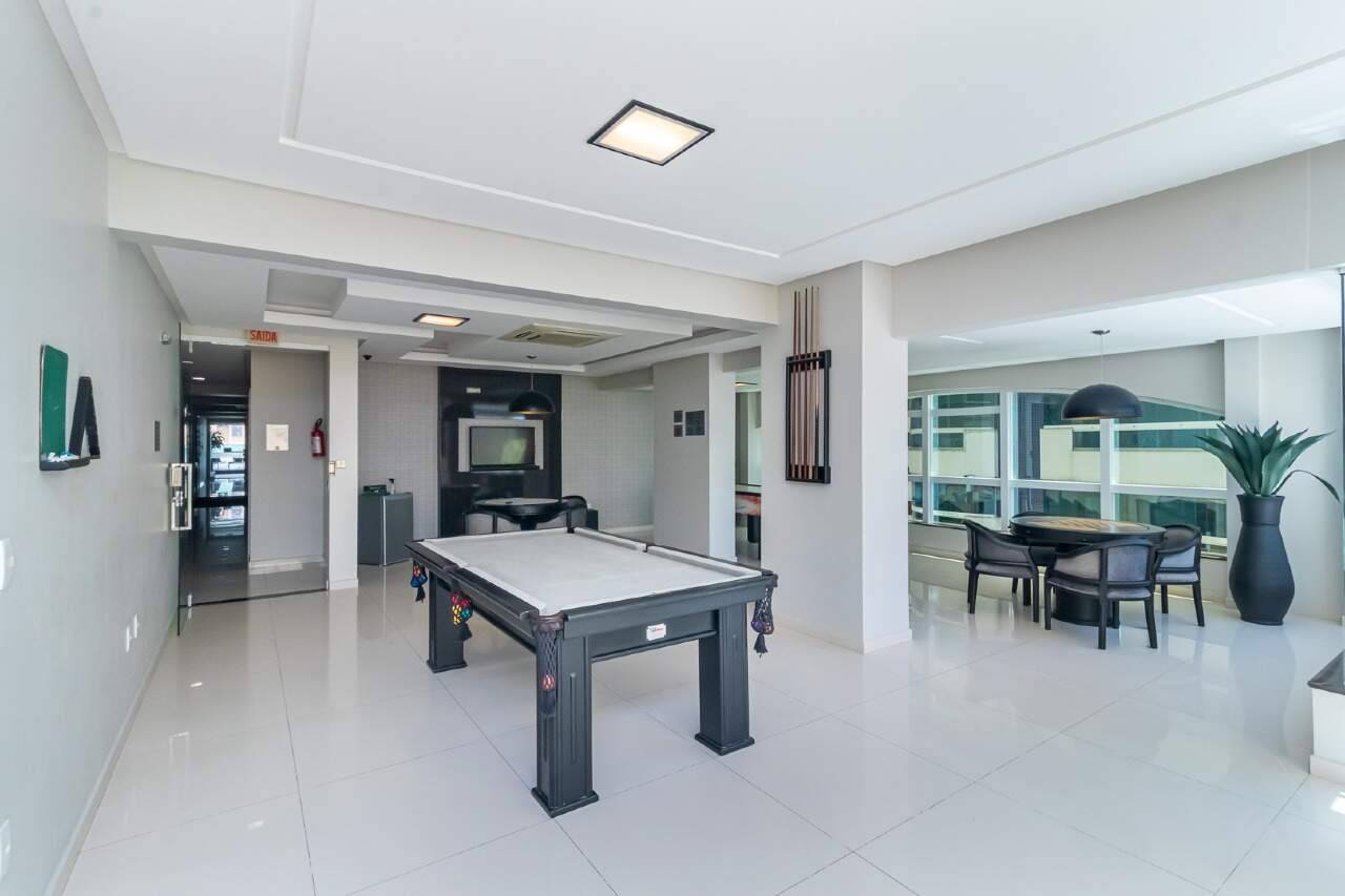 Foto do imóvel Apartamento 5 suítes no Edifício Imperial Palace em Itapema – 300m² mobiliado