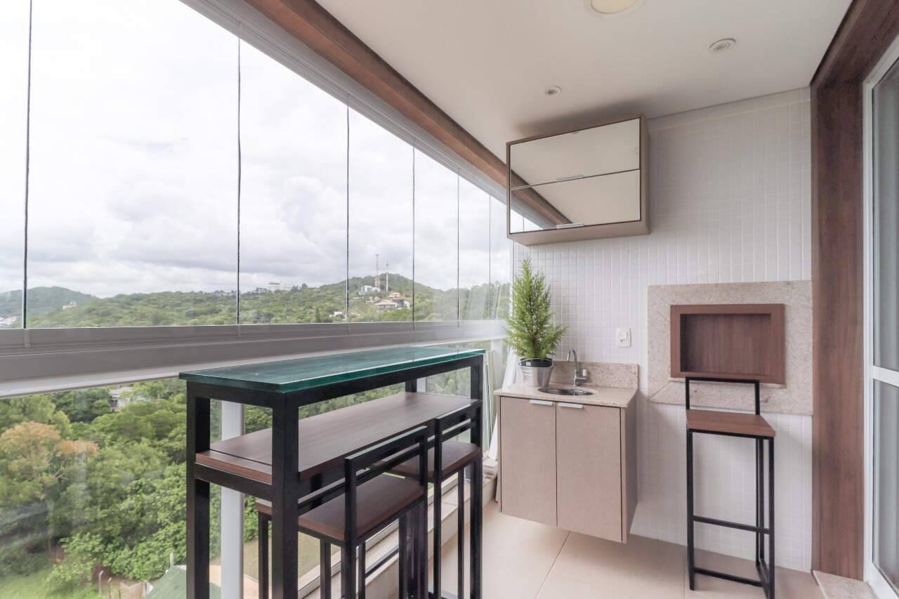 Apartamento com 3 dormitórios no Amores da Brava Club House na Praia Brava em Itajaí