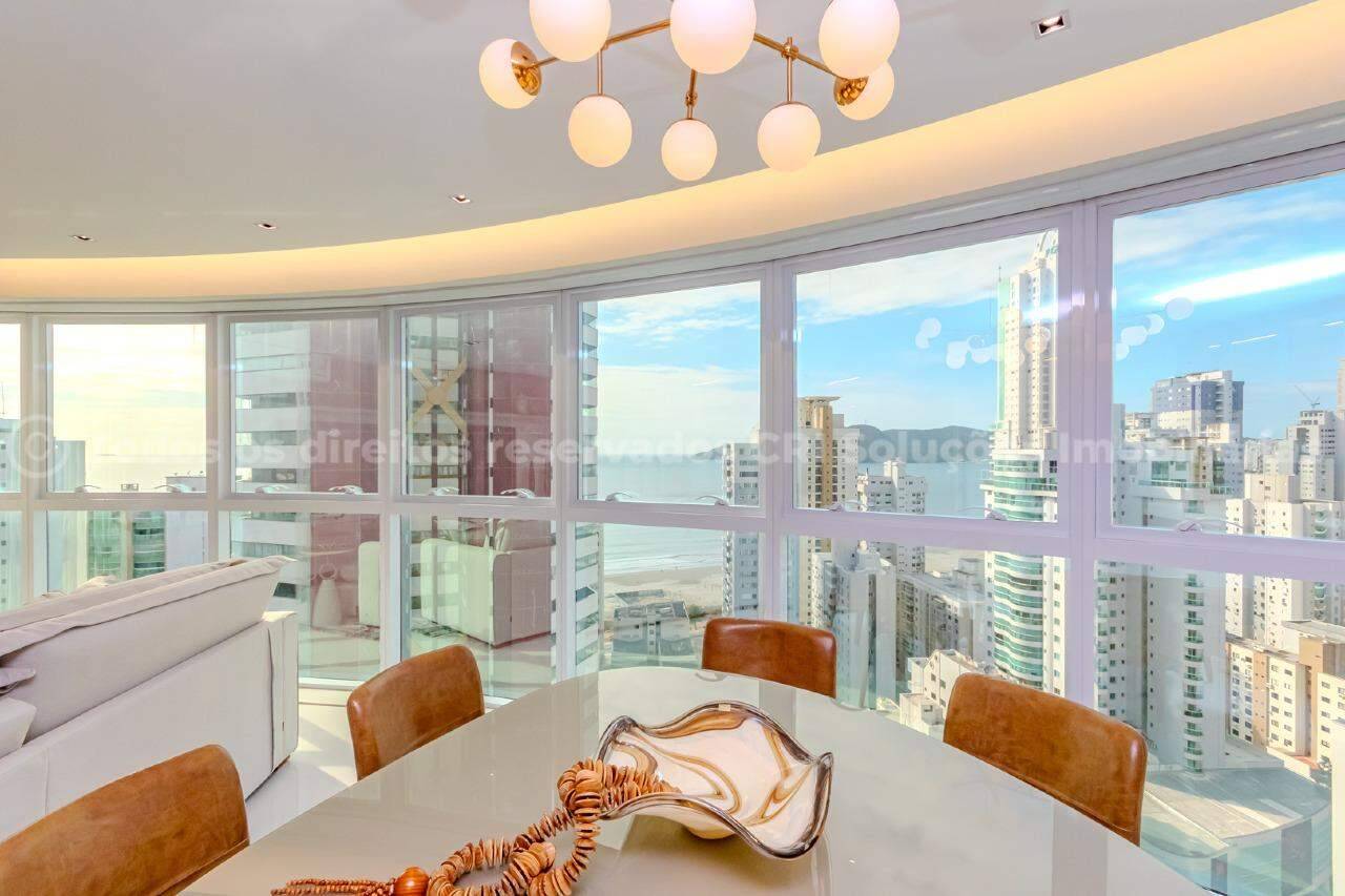 Apartamento Mobiliado no Olympo Tower com 4 quartos no Centro de Balneário Camboriú