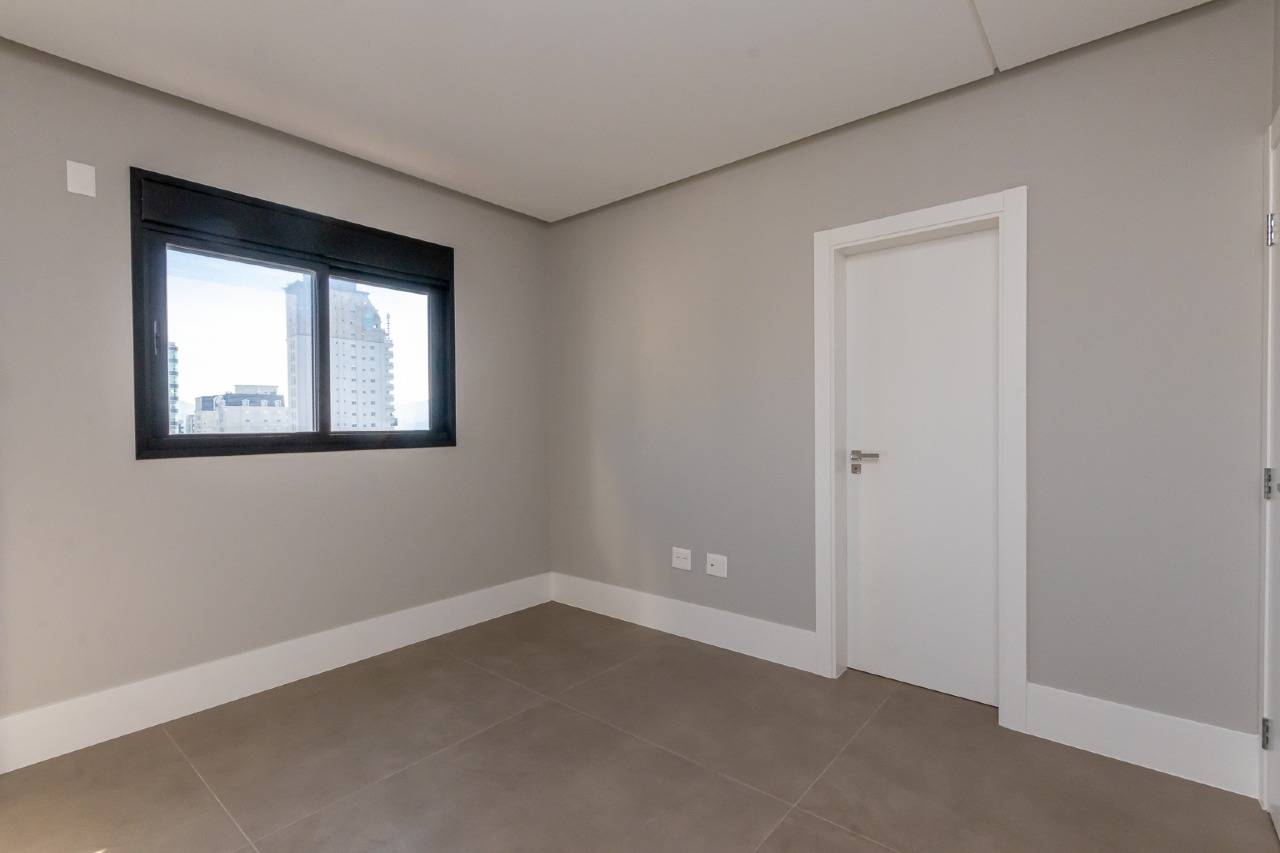 Foto do imóvel Apartamento 4 Suítes no Grand Hill Meia Praia Itapema
