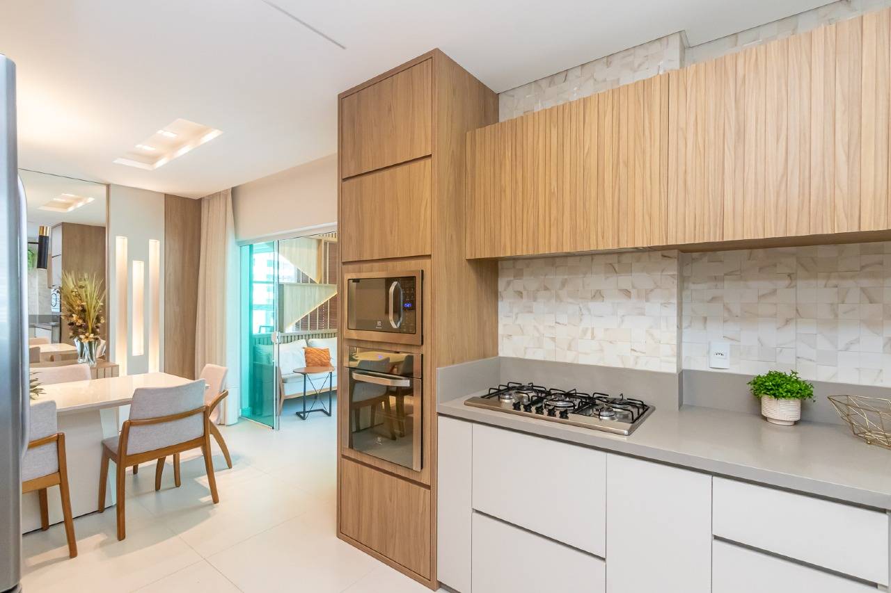 Foto do imóvel Apartamento Mobiliado com 3 Suítes no Edifício Isis Dellagnelo em Meia Praia