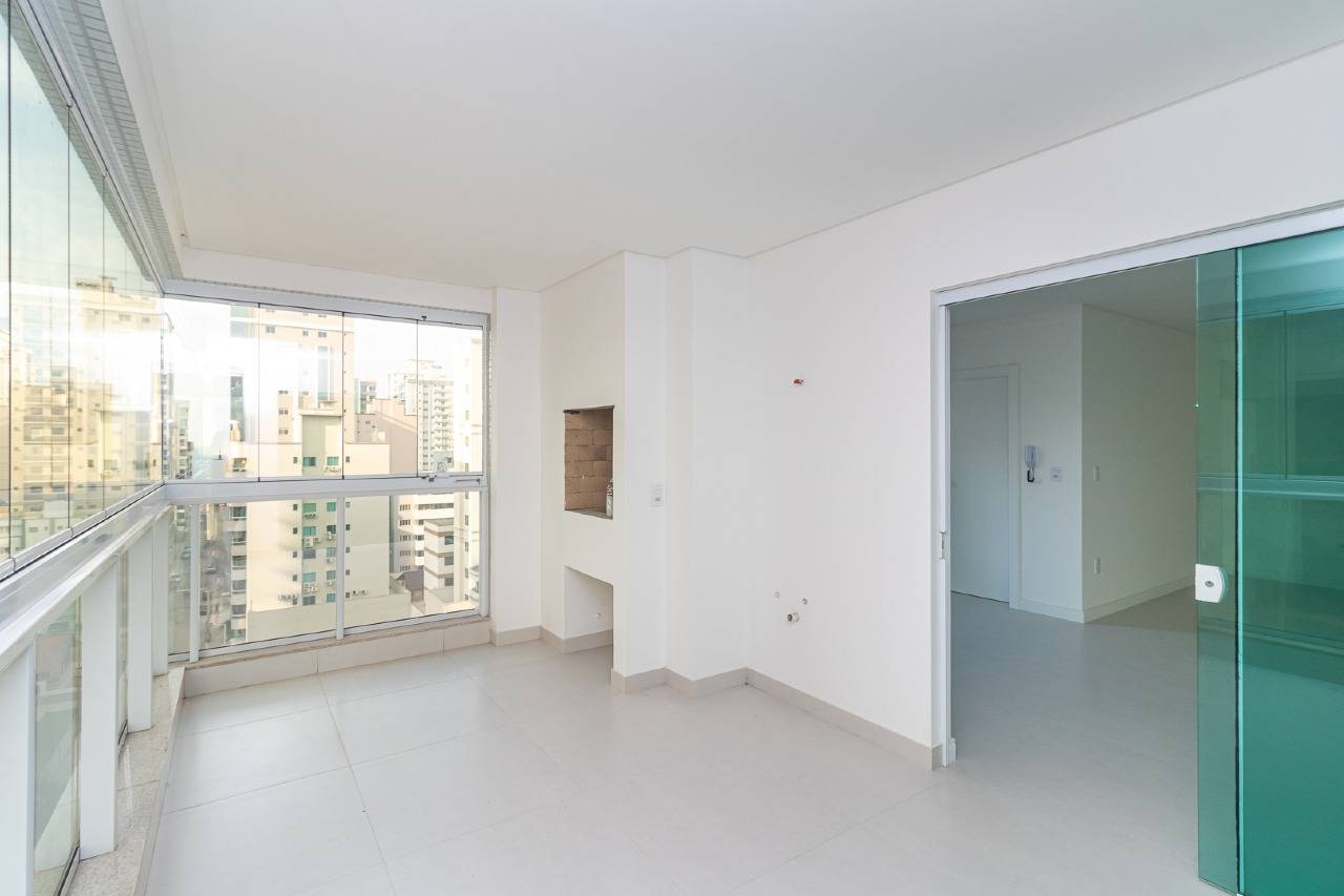 Foto do imóvel Apartamento com 4 Suítes no Edifício Orion Residence em Meia Praia