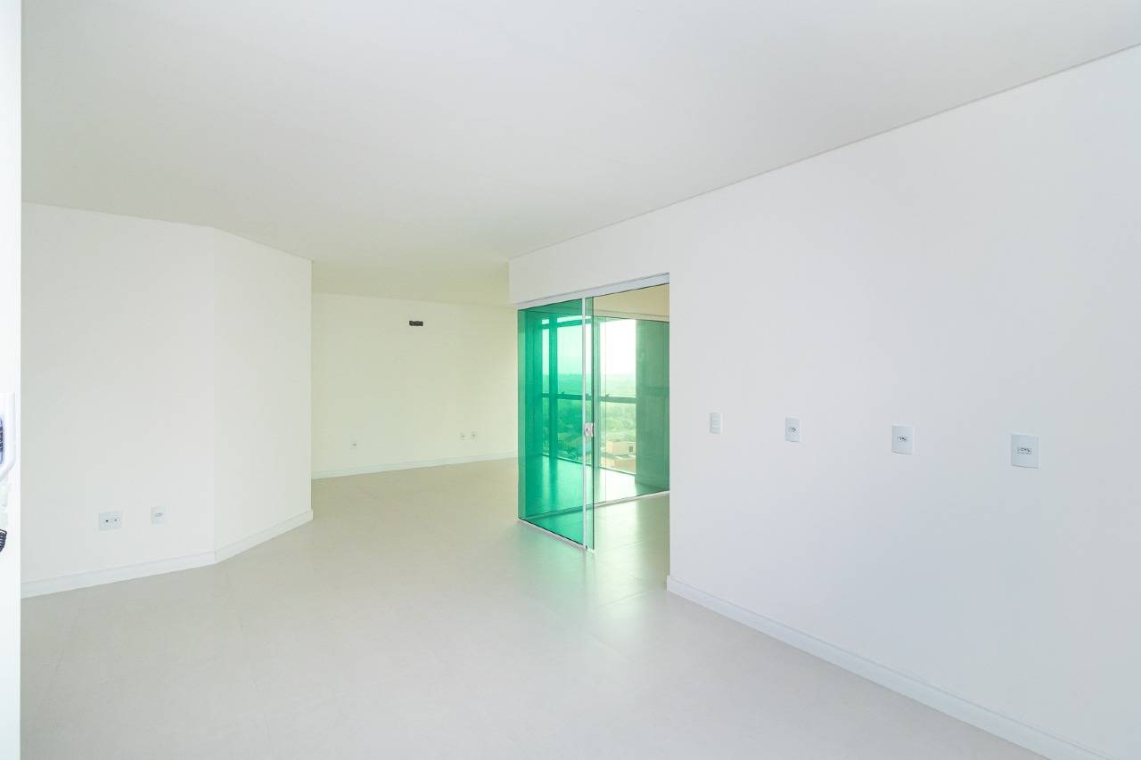 Foto do imóvel Apartamento com 4 Suítes no Edifício Orion Residence em Meia Praia
