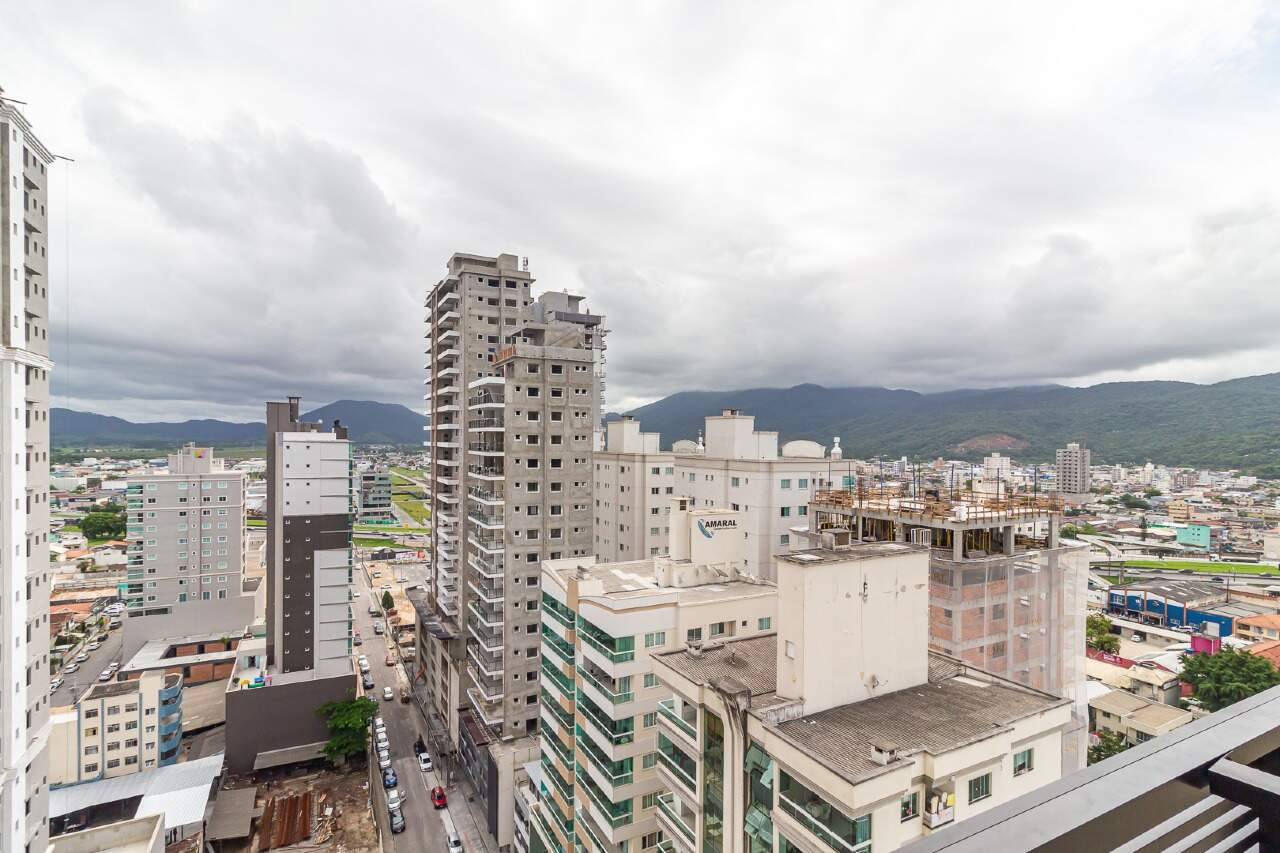 Foto do imóvel Apartamento Mobiliado com 3 Suítes no Residencial Dom Benedito em Meia Praia – Itapema**