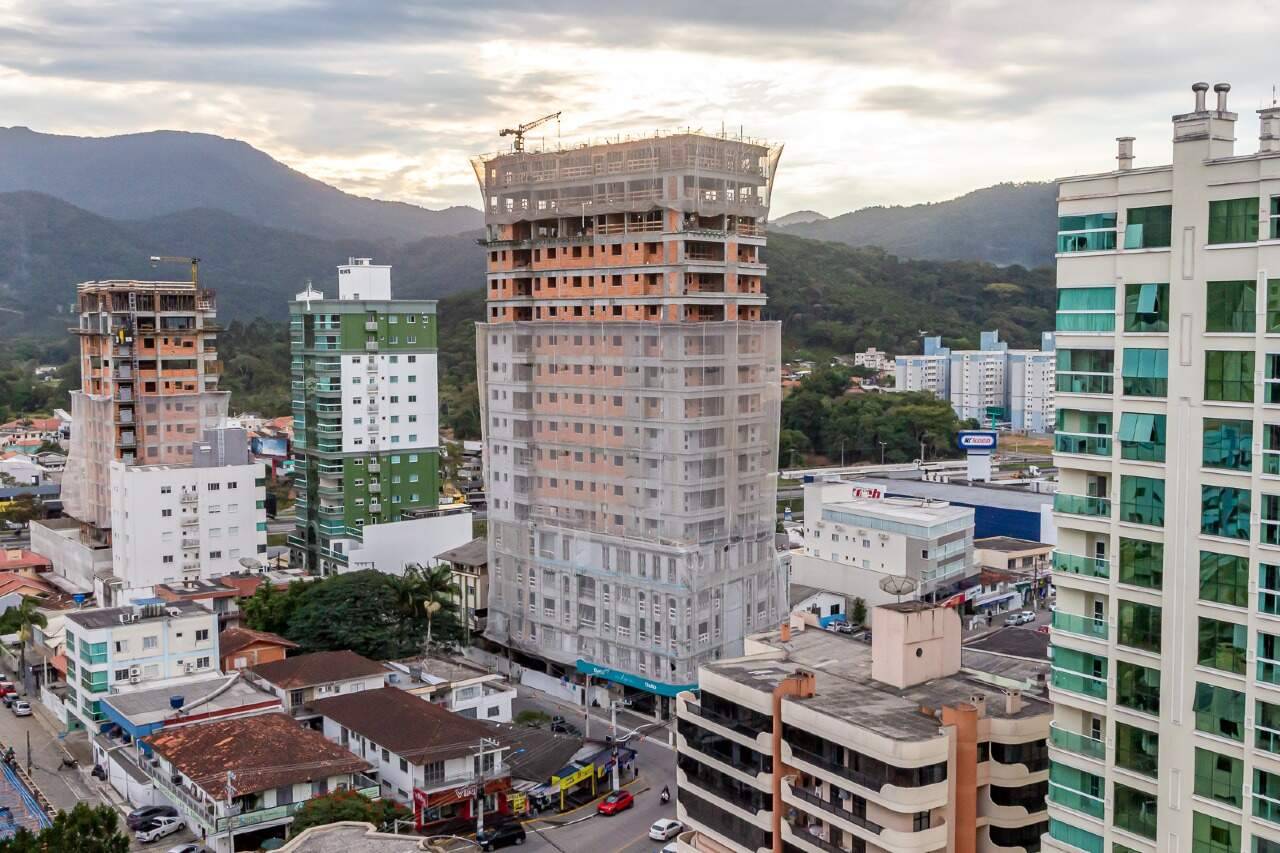 Foto do imóvel Apartamento a venda no Edificio Le Grand Parc com 04 Quartos sendo 04 Suites em Itapema Centro
