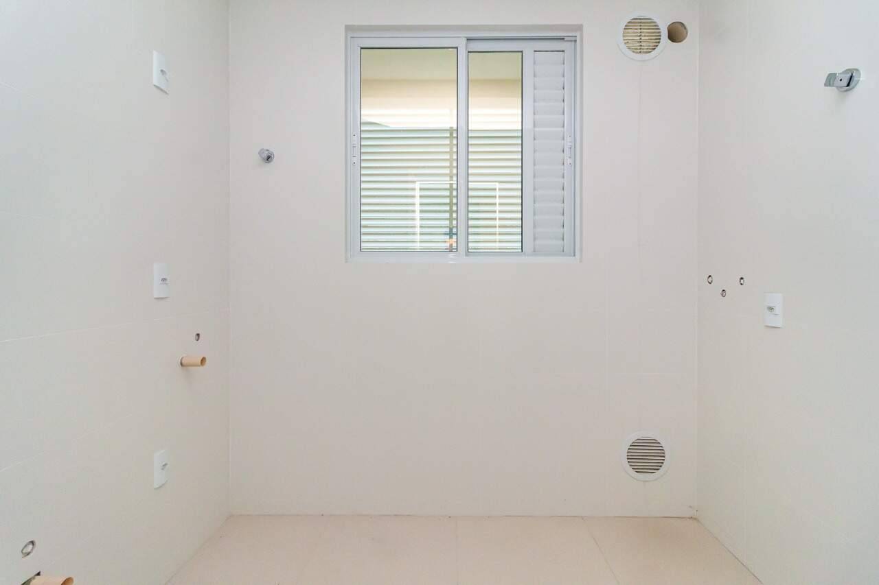 Foto do imóvel Apartamento com 3 suítes em Meia Praia, Itapema/SC.