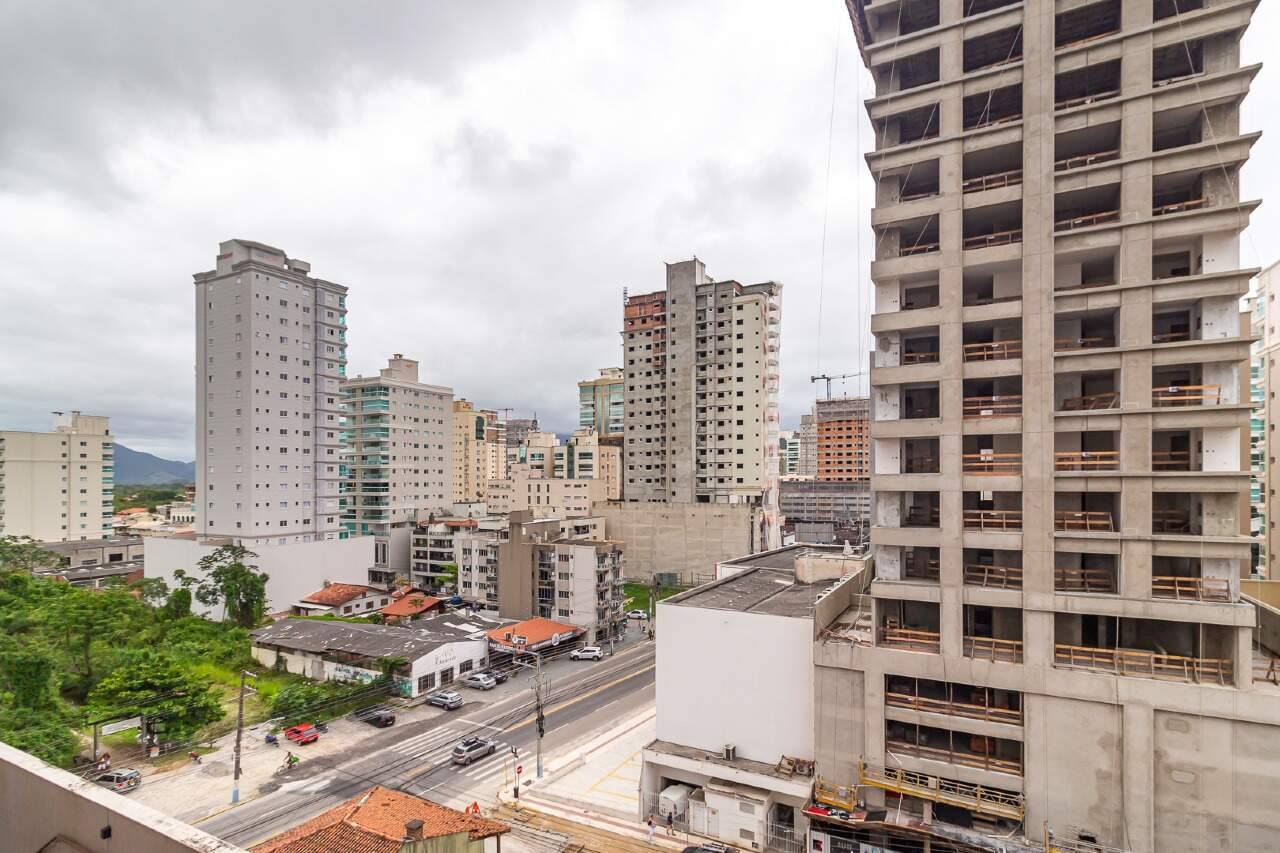 Foto do imóvel Apartamento com 3 suítes em Meia Praia, Itapema/SC.