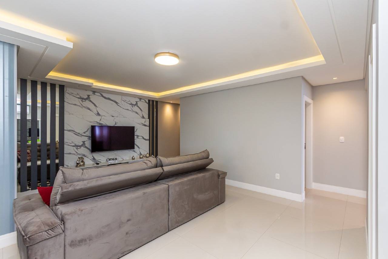 Foto do imóvel Apartamento 3 suítes no Edifício Mar das Arábias em Meia Praia Itapema – 170m²