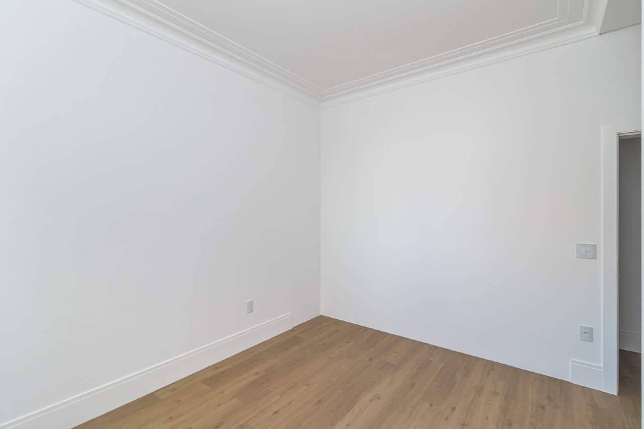 Foto do imóvel Apartamento 4 suítes no Edifício La Belle – 196m² a 60m do mar em Meia Praia, Itapema
