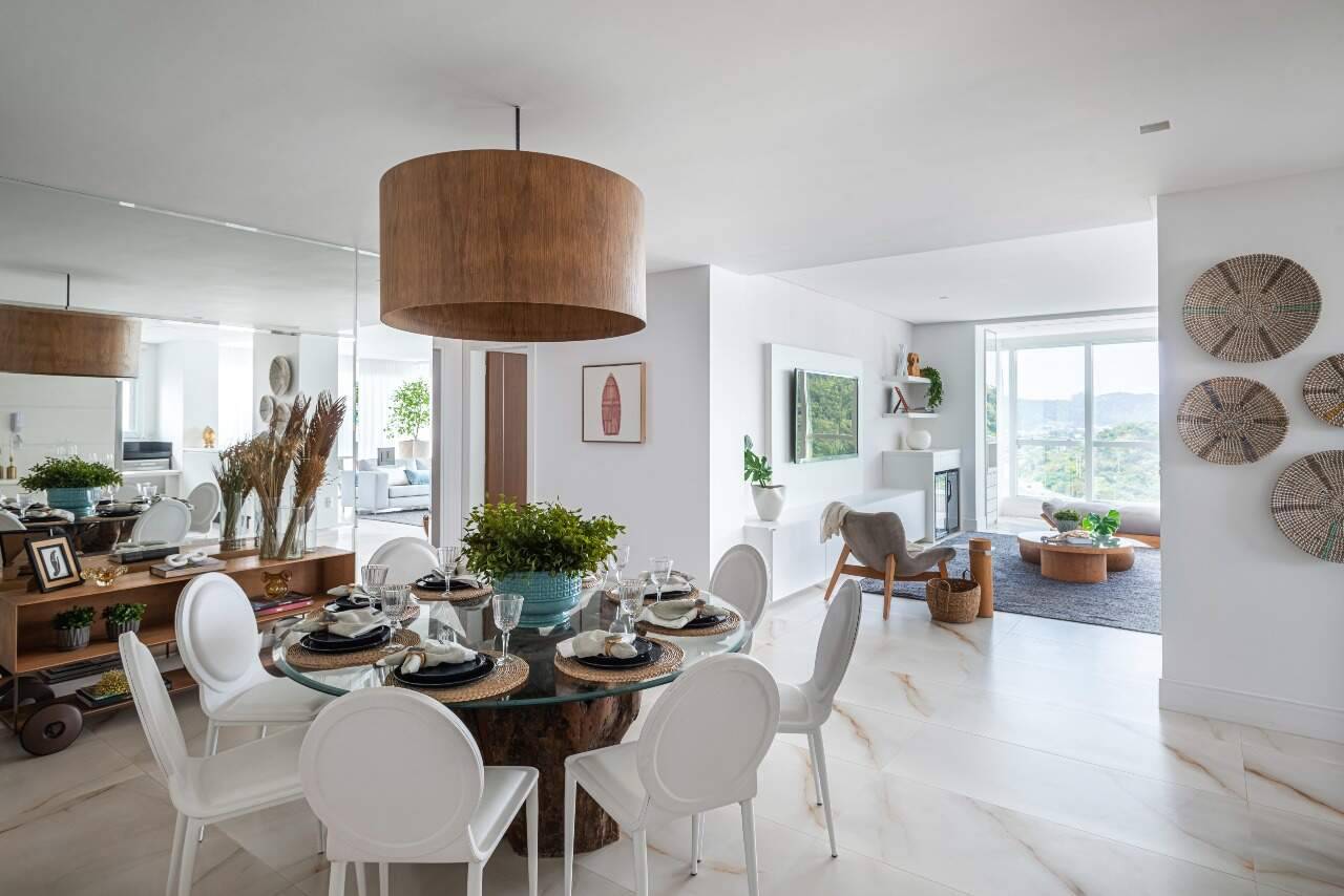 Foto do imóvel Apartamento mobiliado de 182m² no Marina Beach Tower com 3 suítes e marina exclusiva – Balneário Camboriú