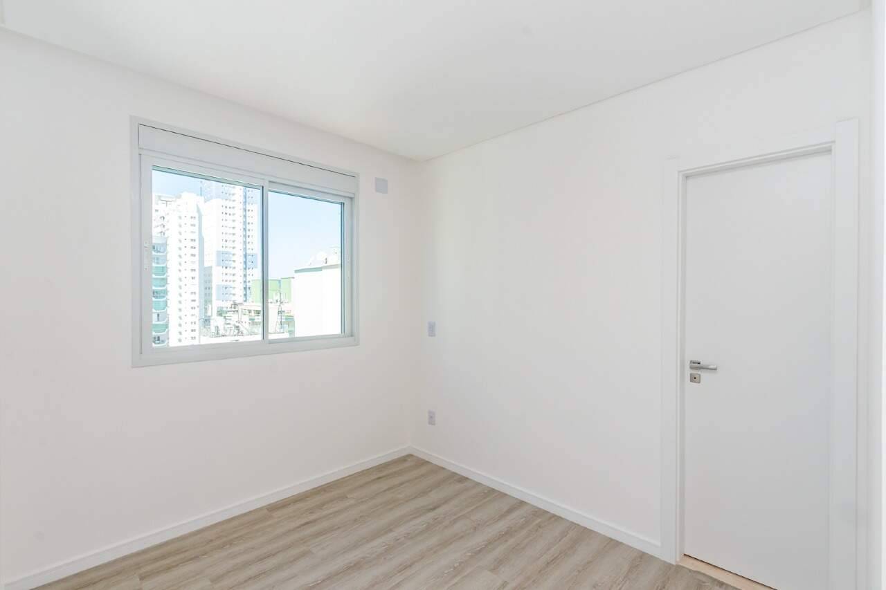 Foto do imóvel Apartamento no Edifício Villa Alba – 4 Quartos, 4 Suítes, 5 Banheiros no Centro de Balneário Camboriú