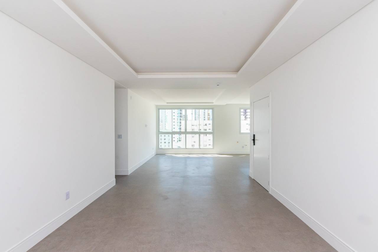 Foto do imóvel Apartamento no Edifício Villa Alba | 4 Suítes, 5 Banheiros | Balneário Camboriú