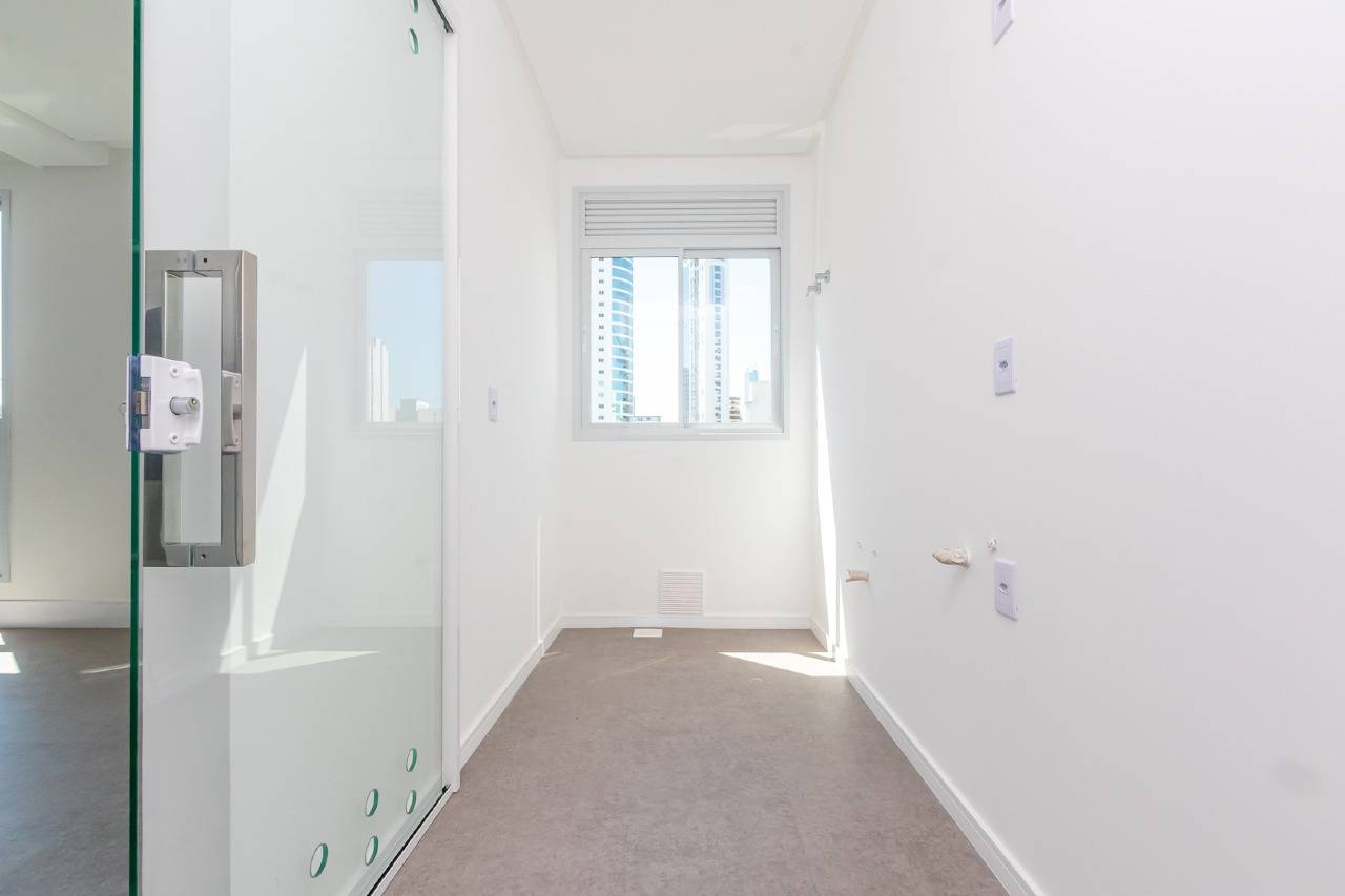 Foto do imóvel Apartamento no Edifício Villa Alba | 4 Suítes, 5 Banheiros | Balneário Camboriú
