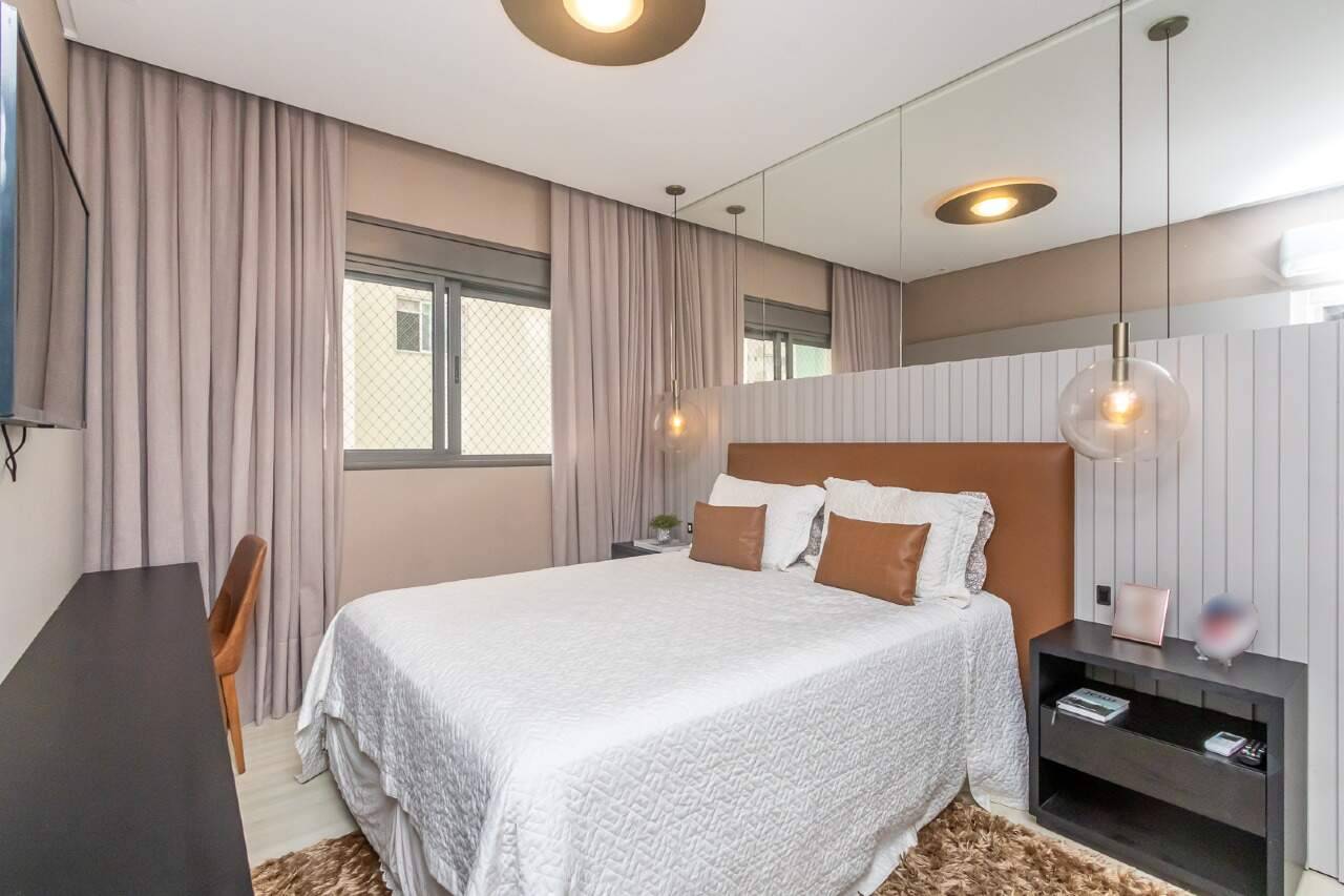Foto do imóvel Apartamento 4 suites Quadra Mar Mobiliado a venda no Edifício Milano em Meia Praia.