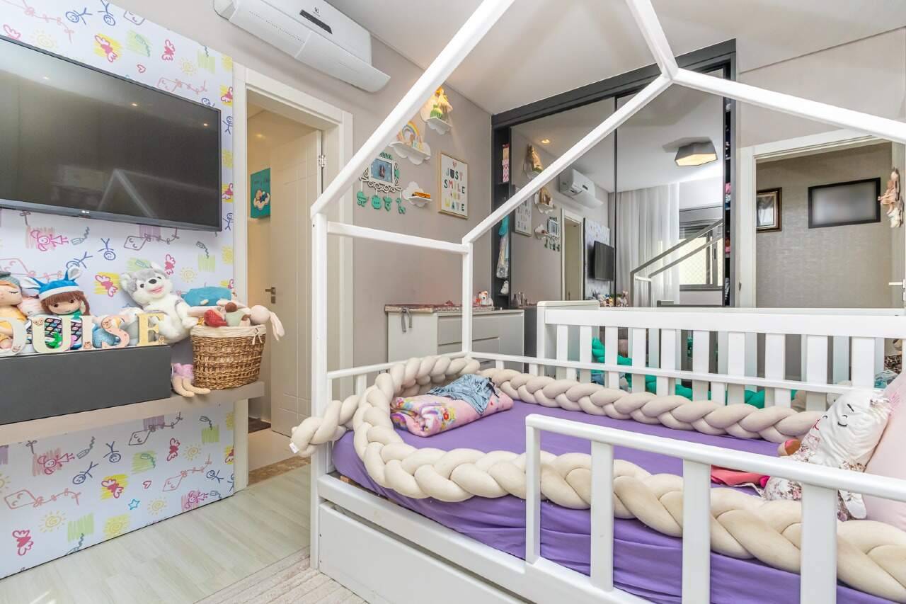 Foto do imóvel Apartamento 4 suites Quadra Mar Mobiliado a venda no Edifício Milano em Meia Praia.