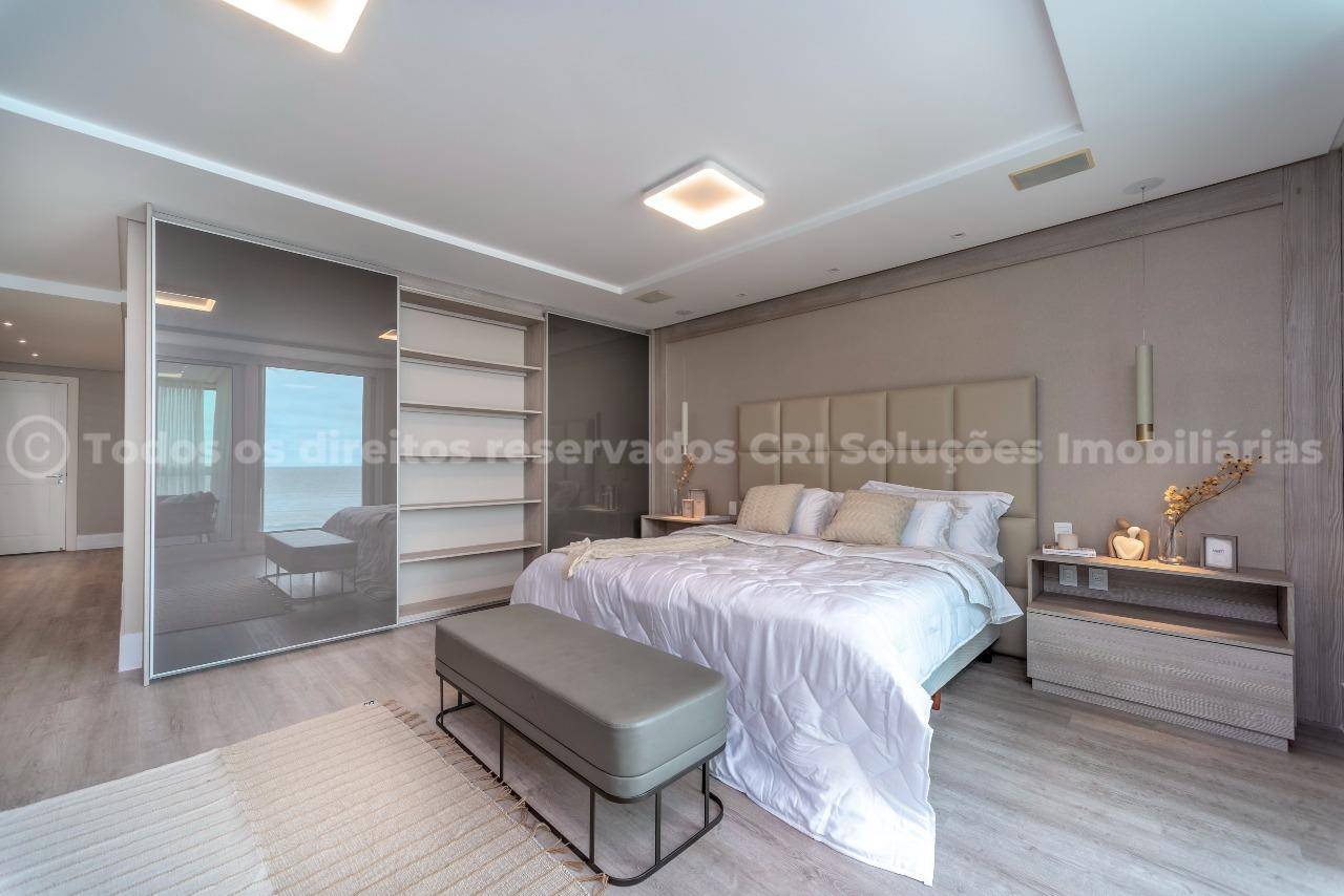 Foto do imóvel Apartamento no Edifício Metrópolis – Frente Mar na Avenida Atlântica em Balneário Camboriú