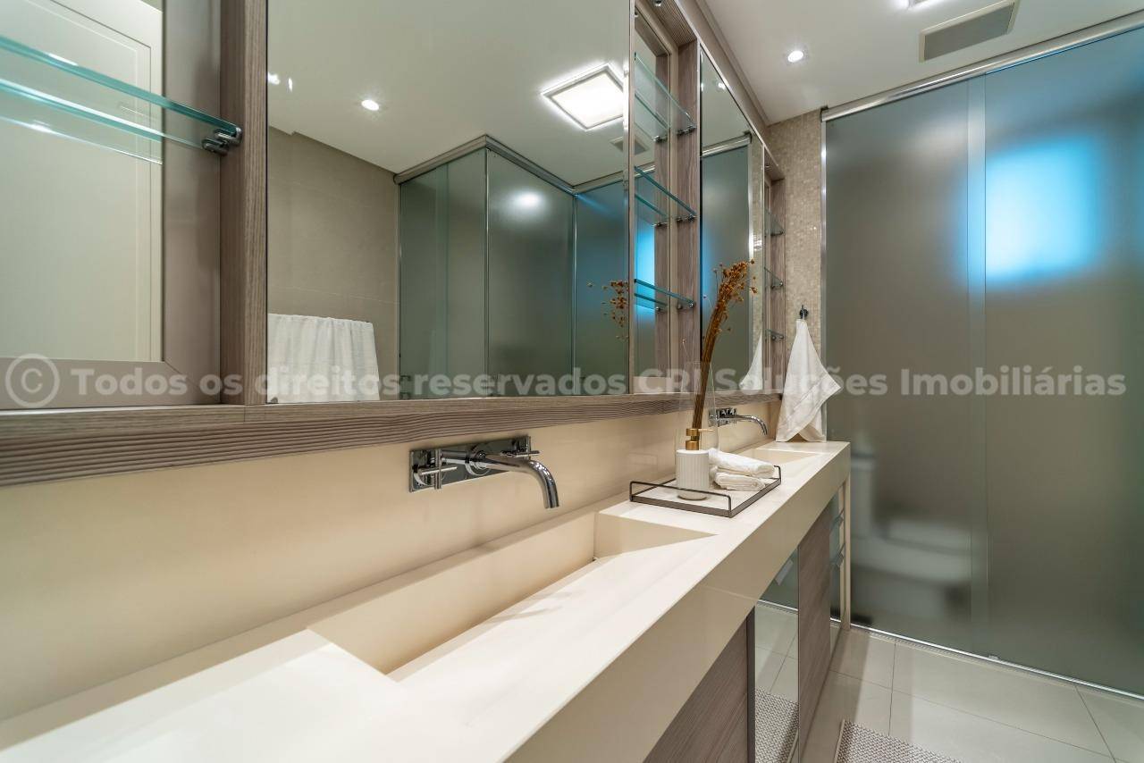 Foto do imóvel Apartamento no Edifício Metrópolis – Frente Mar na Avenida Atlântica em Balneário Camboriú