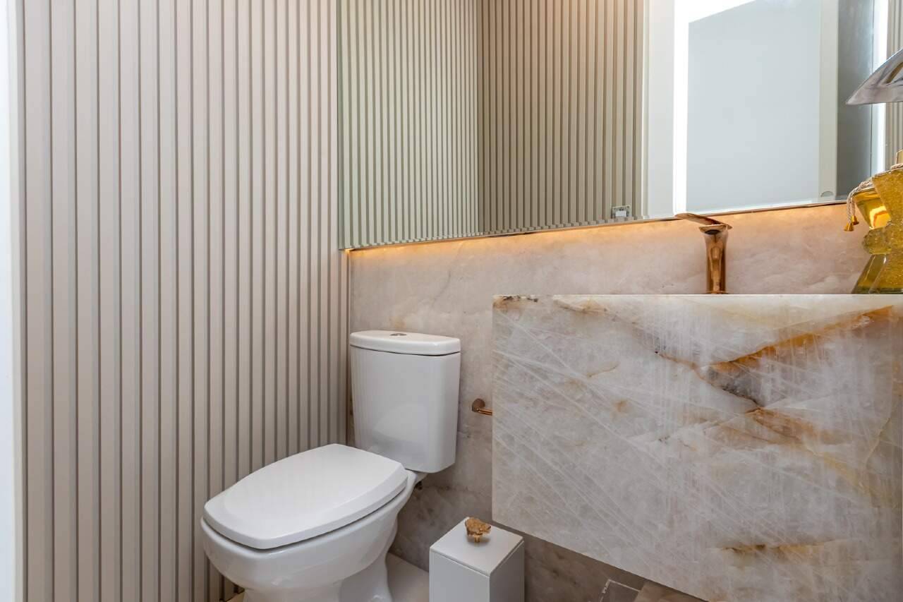 Foto do imóvel Apartamento a venda no Edificio Cambirela com 04 Quartos sendo 04 Suites em Itapema Meia Praia