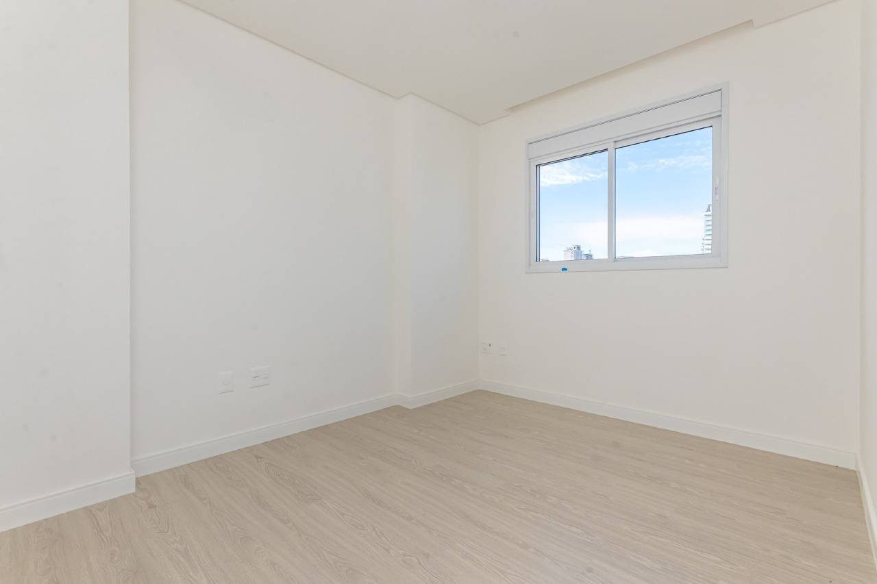 Foto do imóvel Apartamento 3 Suítes no Edifício Azzure Residence Meia Praia Itapema