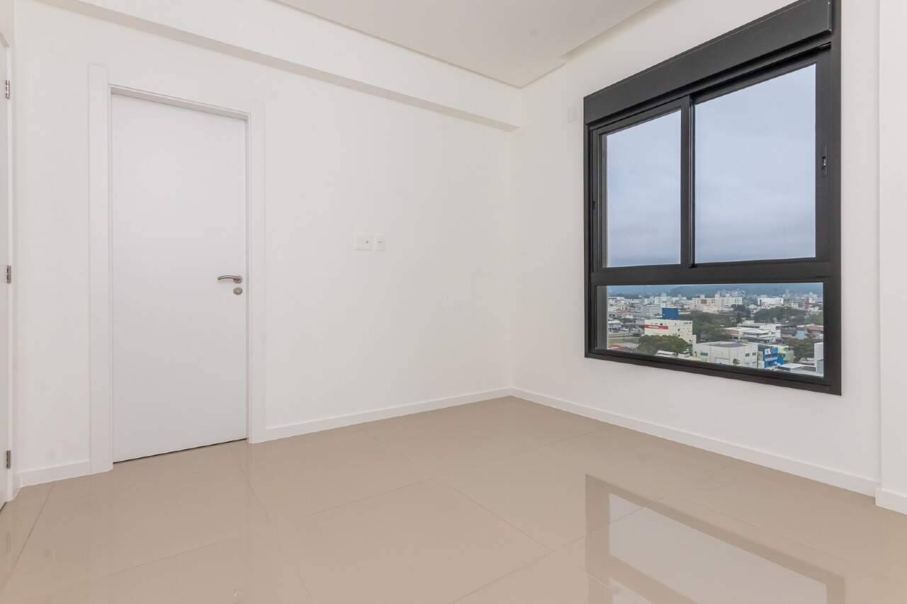 Foto do imóvel Apartamento com 03 suítes á venda no Edifício Porto Rotterdam em Balneário Camboriú