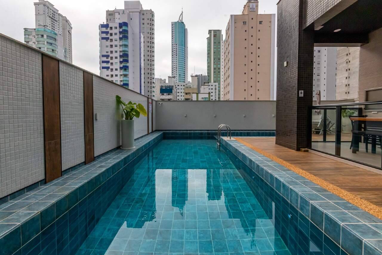 Foto do imóvel Apartamento com 03 suítes á venda no Edifício Porto Rotterdam em Balneário Camboriú