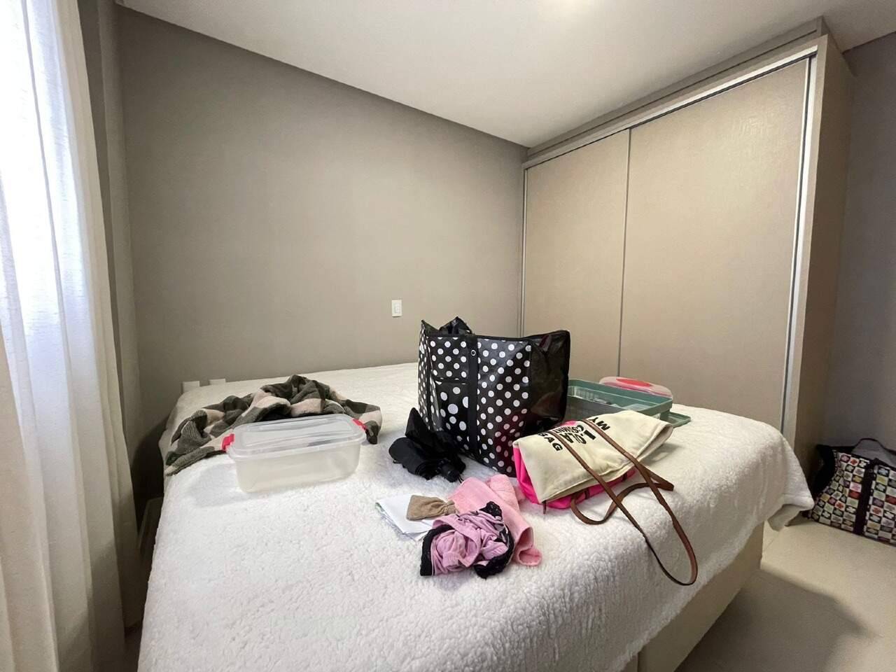 Foto do imóvel Apartamento Mobiliado com 3 Suítes no Edifício Isis Dellagnelo em Meia Praia