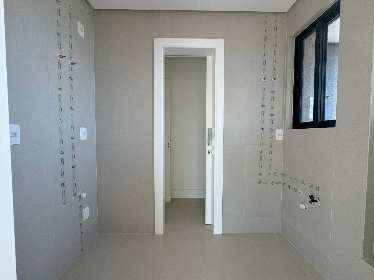 Foto do imóvel Apartamento com 04 suítes no Edifício Rooftop em Balneário Camboriú