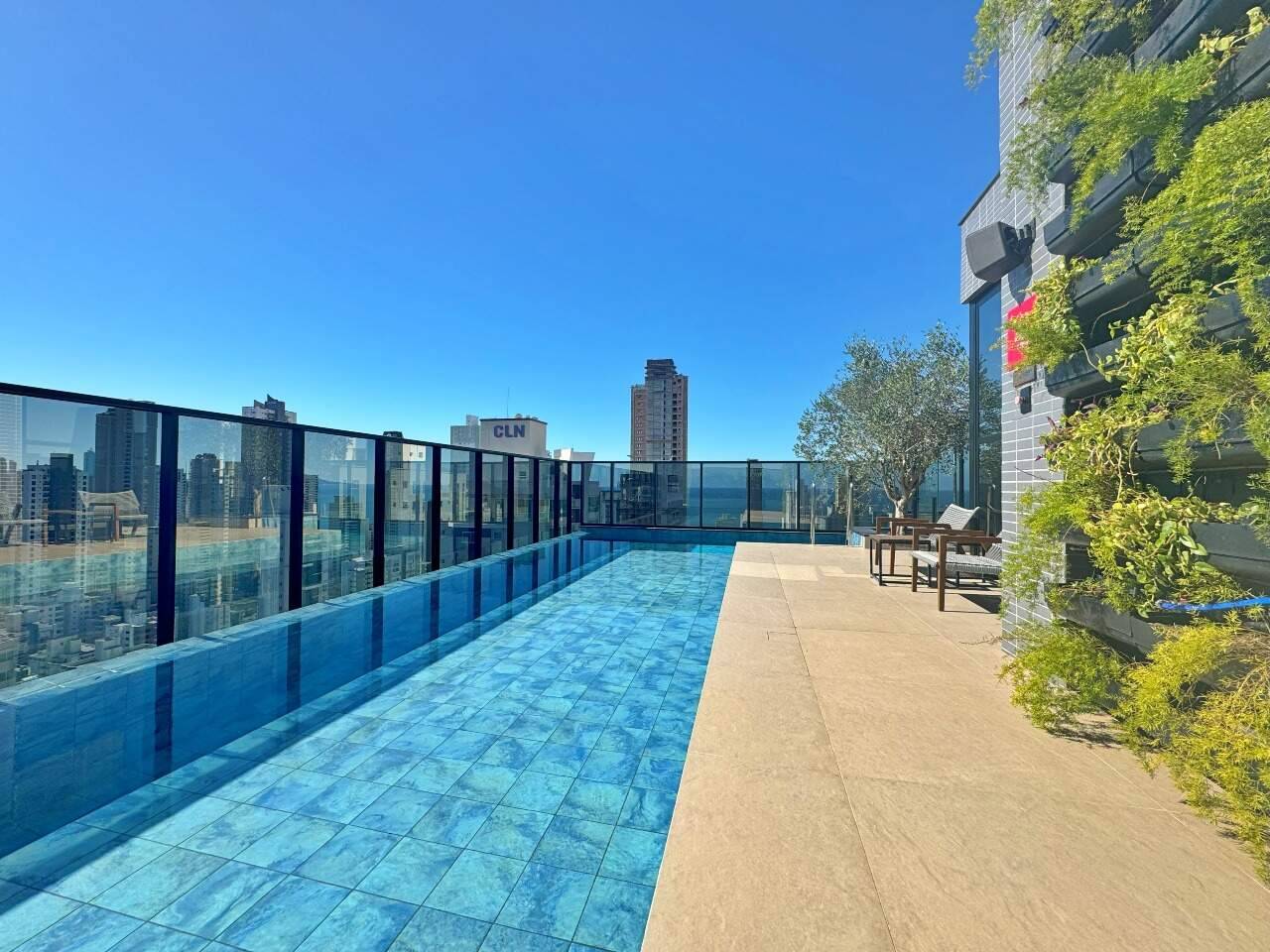 Foto do imóvel Apartamento com 04 suítes no Edifício Rooftop em Balneário Camboriú