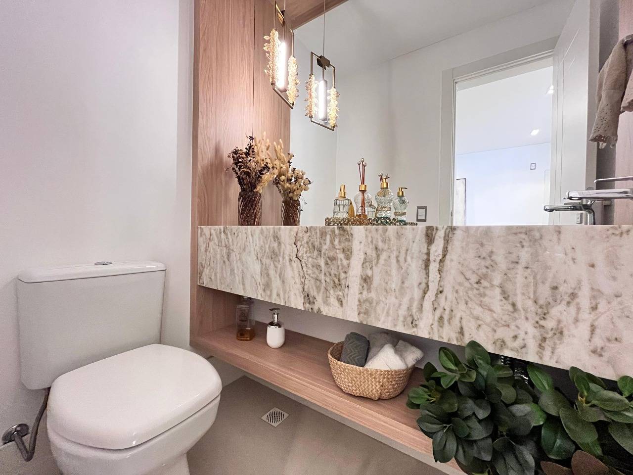 Foto do imóvel Apartamento 4 Suítes no Edifício Milano Meia Praia Itapema