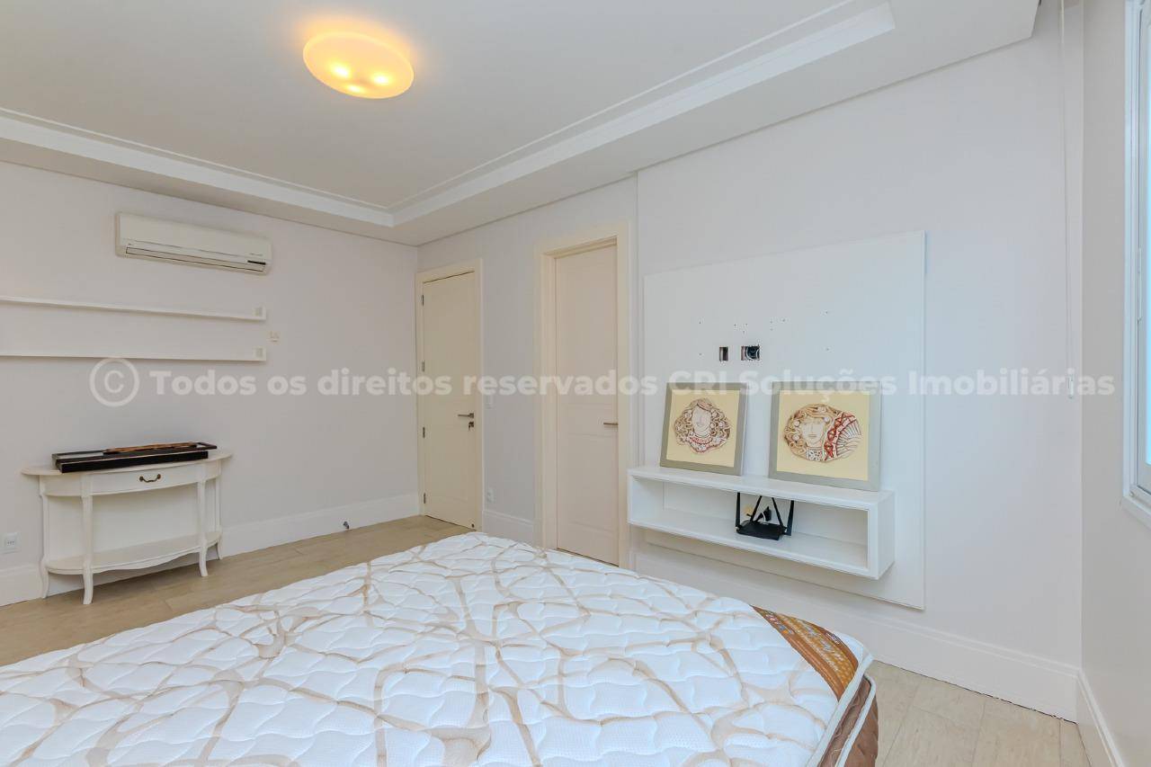 Foto do imóvel Apartamento mobiliado no Edifício Metrópolis Balneário Camboriú com 4 suítes e 315m²