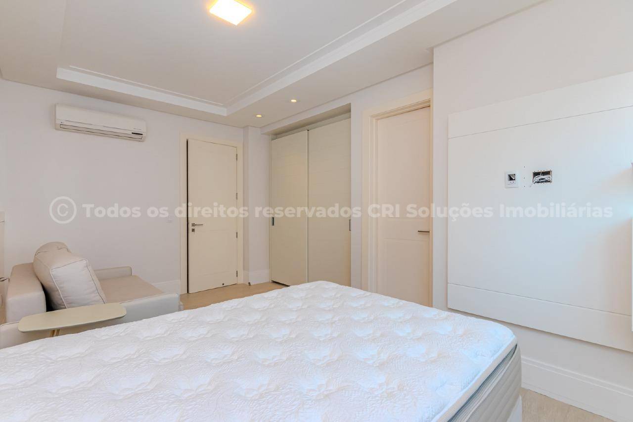 Foto do imóvel Apartamento mobiliado no Edifício Metrópolis Balneário Camboriú com 4 suítes e 315m²